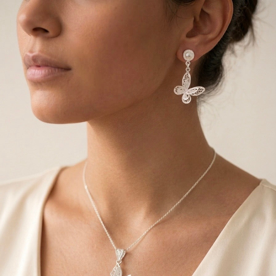 Collar y aretes Mariposa