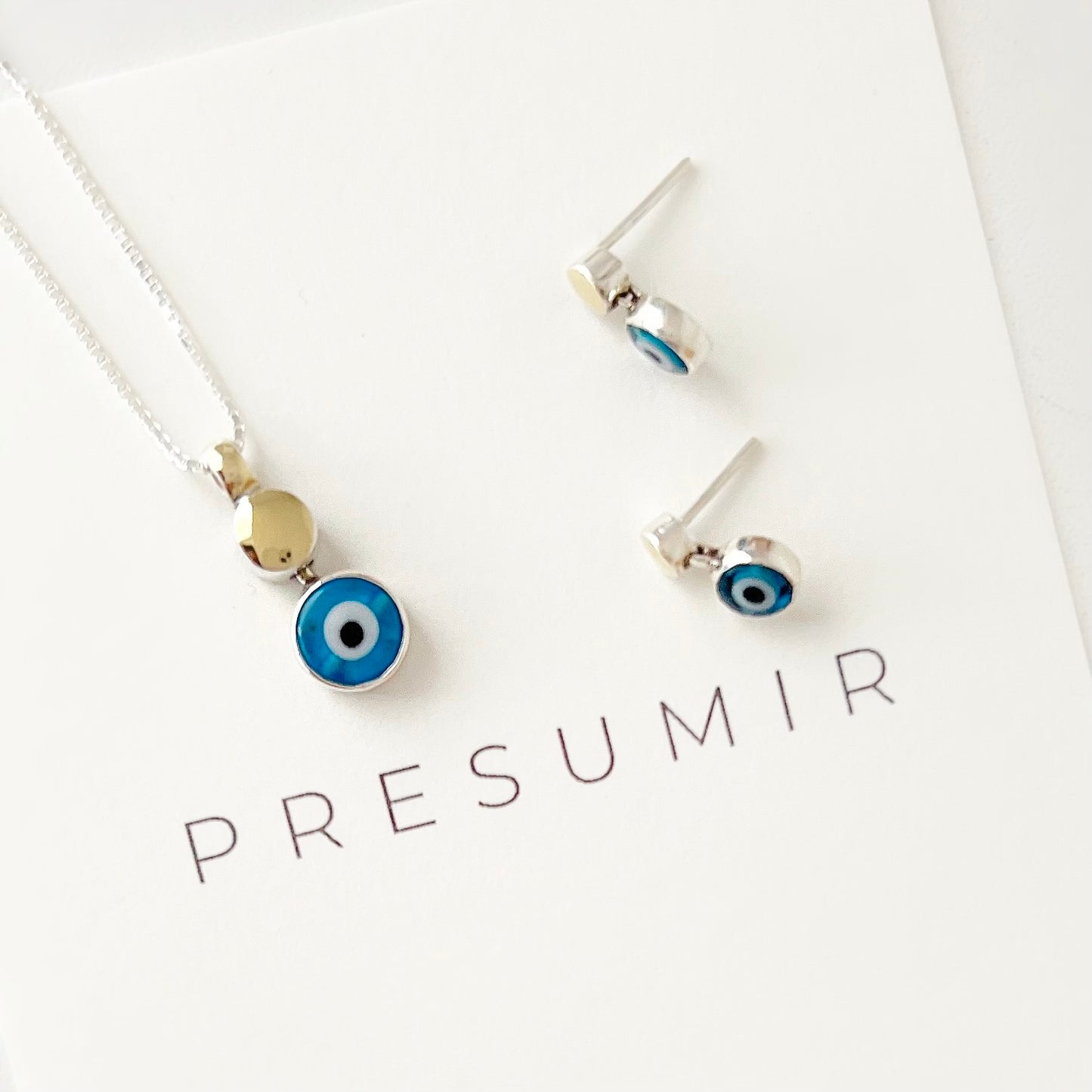 Collar y aretes Enigmatic